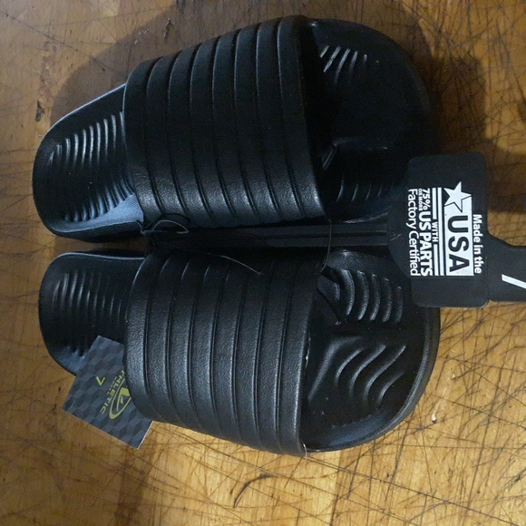 Mens floating foam slides - Picture 3 of 4